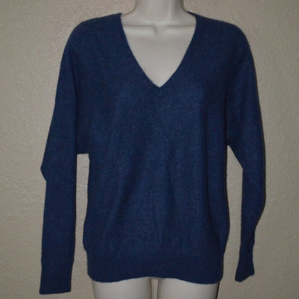 Sz S Minnie Rose Blue Cashmere V Neck Sweater